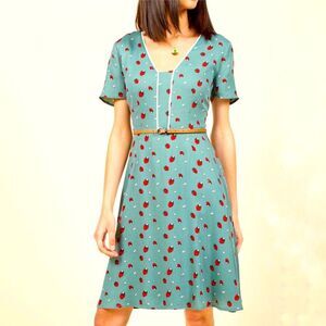 Sugarhill Strawberry dress Floral Green Dress size 2